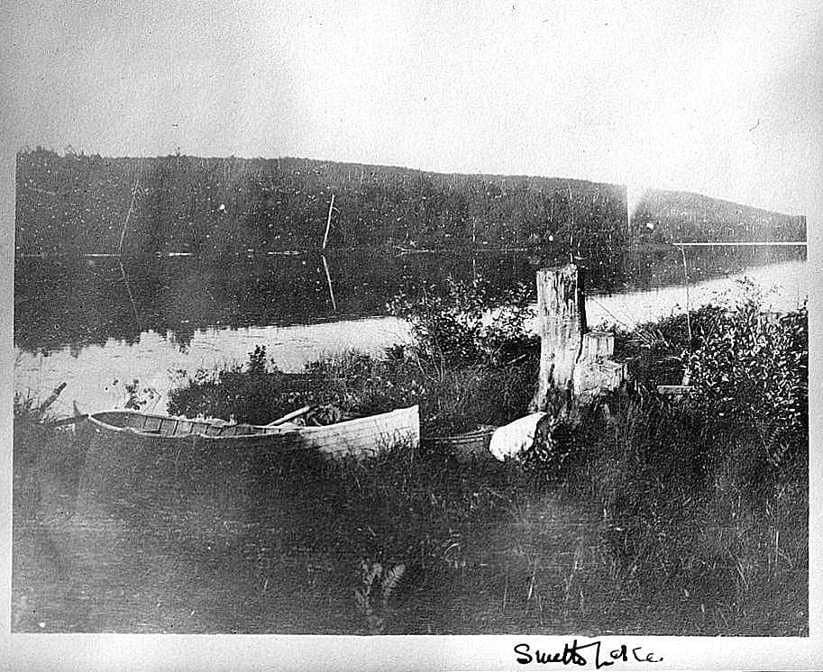 Untitled photograph (Canada, Pontiac Club)