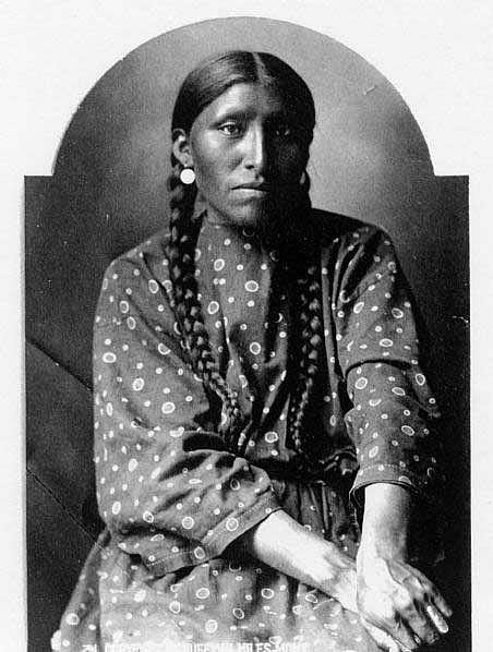 Mrs. White Elk. Huffman Collection. MS100