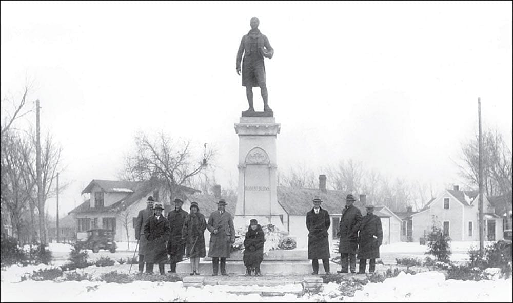 Dedication of the Robert Burns statue in Cheyenne, Wyoming, on November 11, 1929. Wyoming State Archives, Department of State Parks and Cultural Resources. Sub Neg 13178