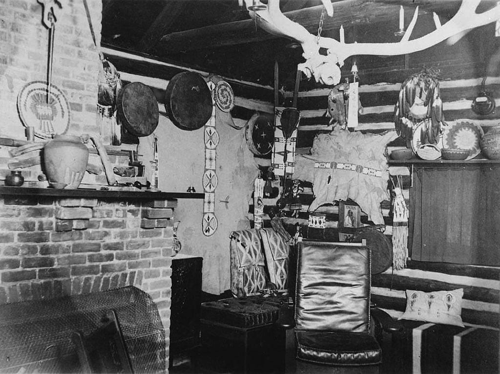 Interior of Absarokee Hut, ca. 1911. P.22.1062
