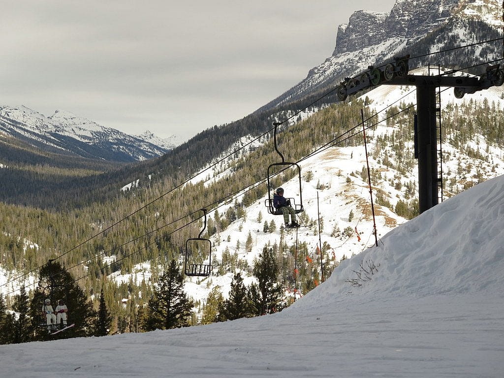 Just outside the East Entrance to Yellowstone National Park, Sleeping Giant Ski Area offers some of the best family skiing you will find with priceless views.
