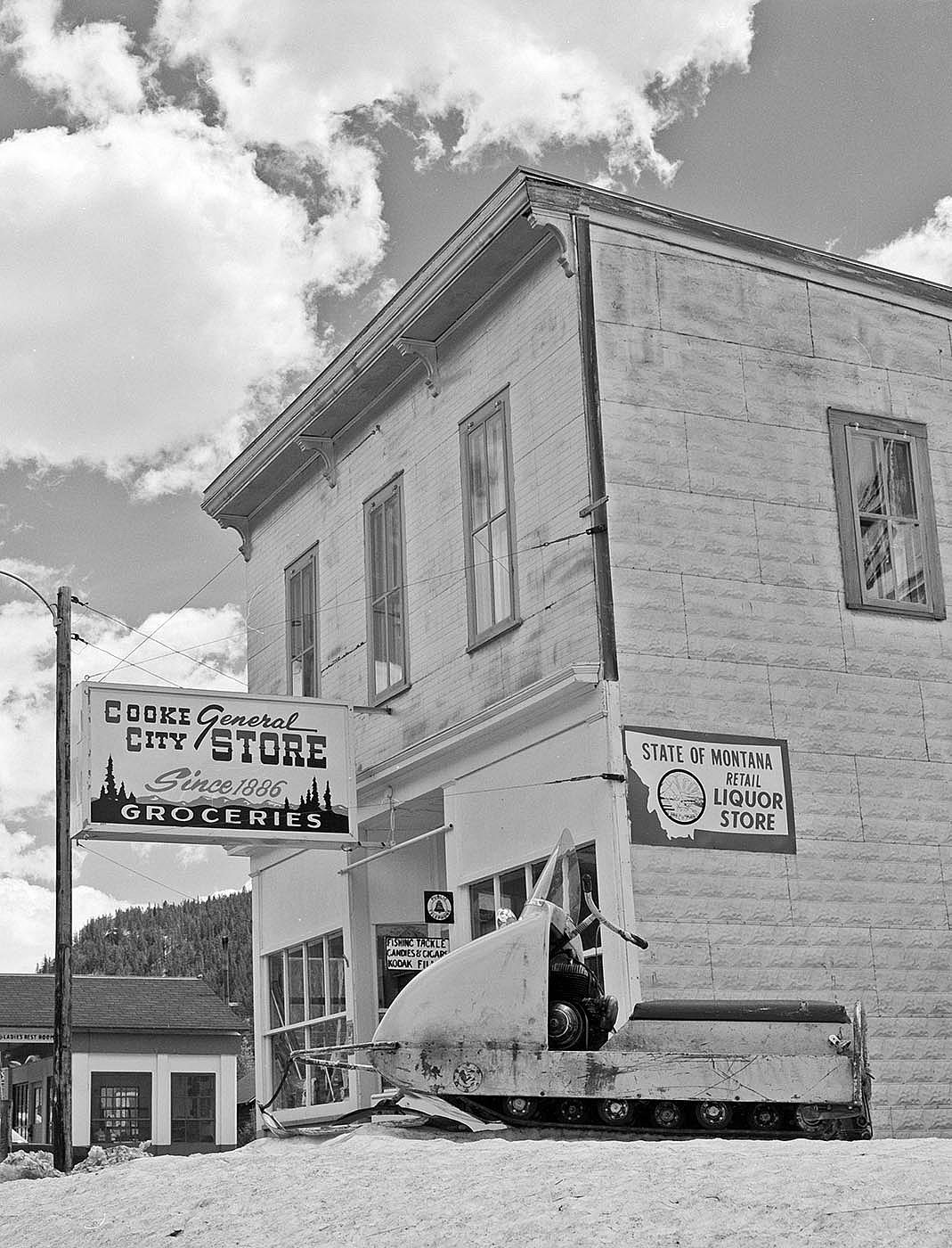 Cooke City General Store, 1967. MS 89 Jack Richard Photograph Collection, McCracken Research Library. PN.89.46.9607.01