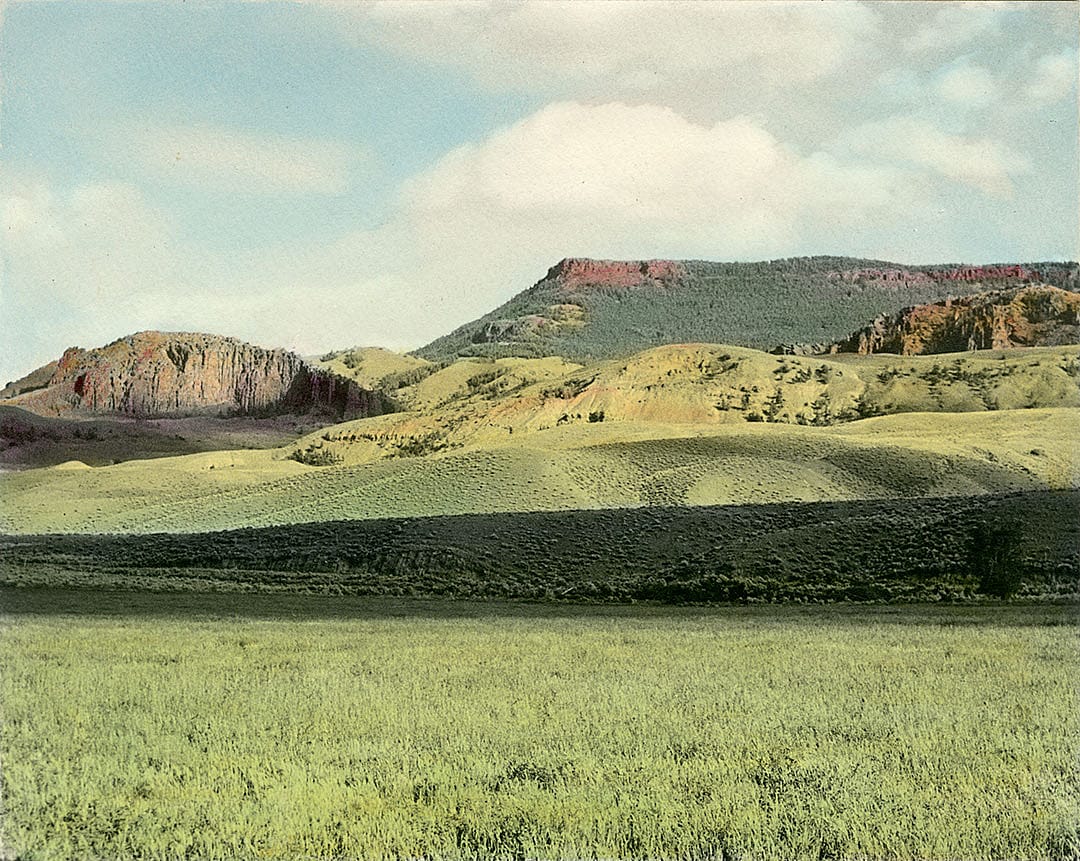 Stanley Kershaw (1891-1963), "A glimpse of the beautiful scenery along Cody Road, Wyo." MS 6 William F. Cody Collection. P.69.519