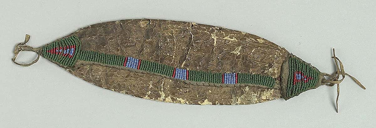 Bladder pouch, 1890. Sioux, South Dakota. Chandler-Pohrt Collection, Gift of Mr. William D. Weiss. NA.106.282