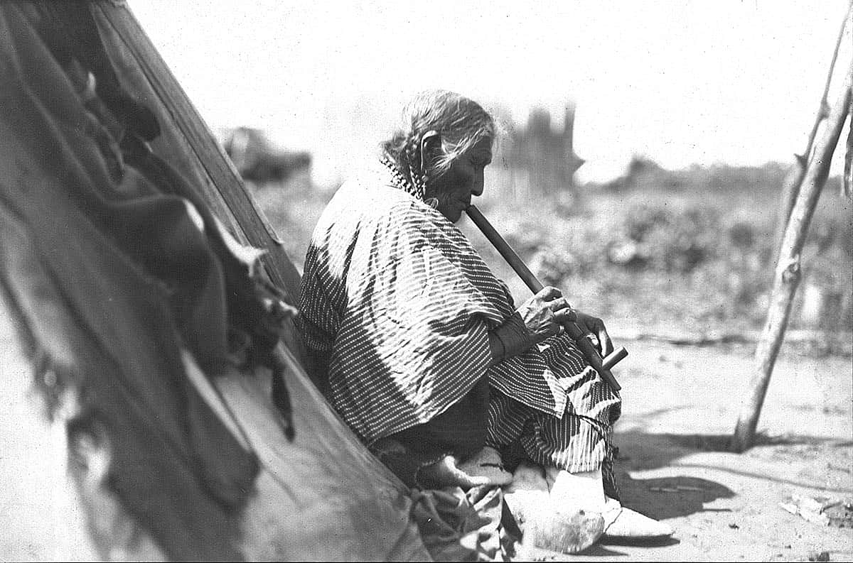 Red Bead smoking pipe, 1902. MS 37 Elizabeth C. Grinnell Collection. P.37.1.11