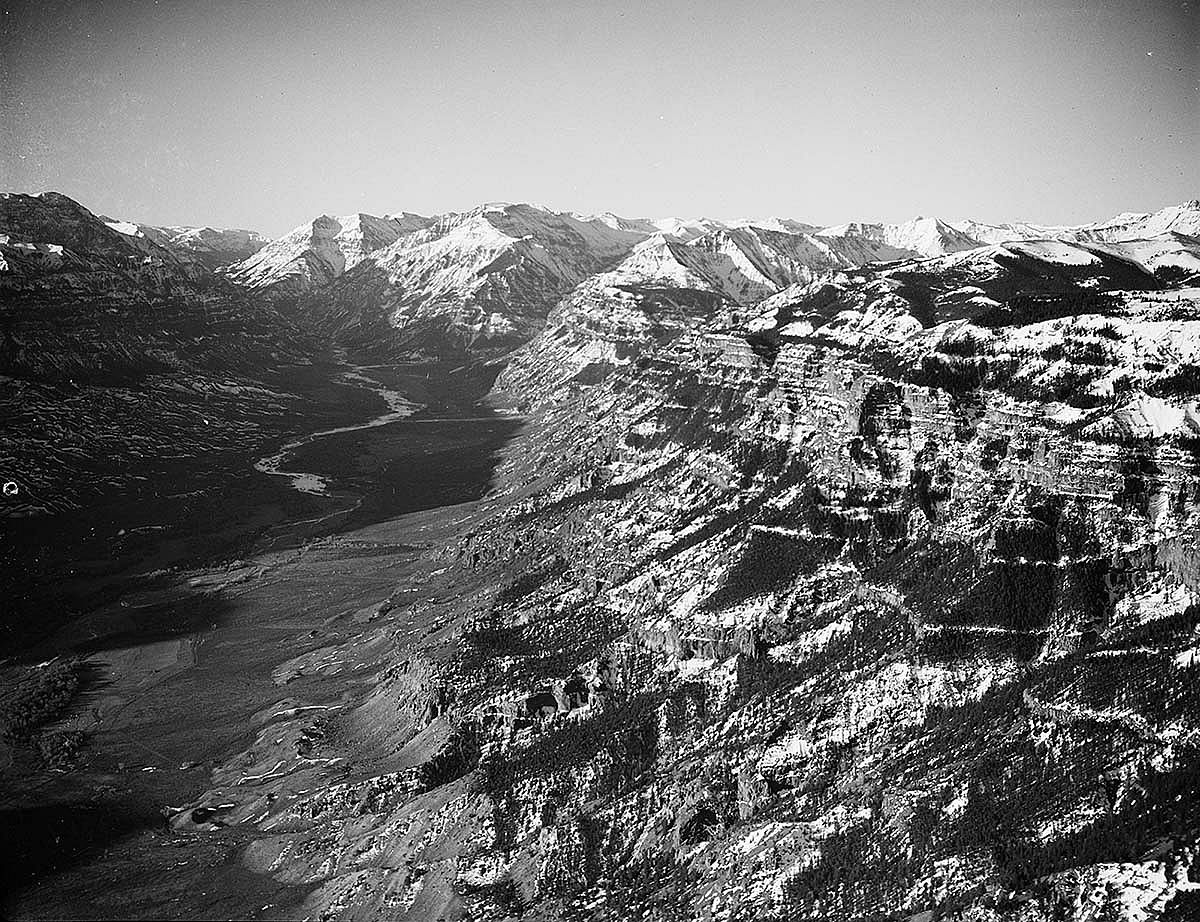 Upper South Fork and Ishawooa Mesa, 1930-1939. MS 003 Charles Belden Collection, McCracken Research Library. PN.67.731a