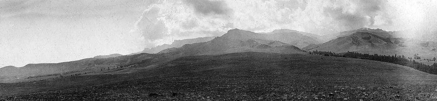 Panoramic mountain view. MS 6 William F. Cody Collection, McCracken Research Library. P.6.1765.004