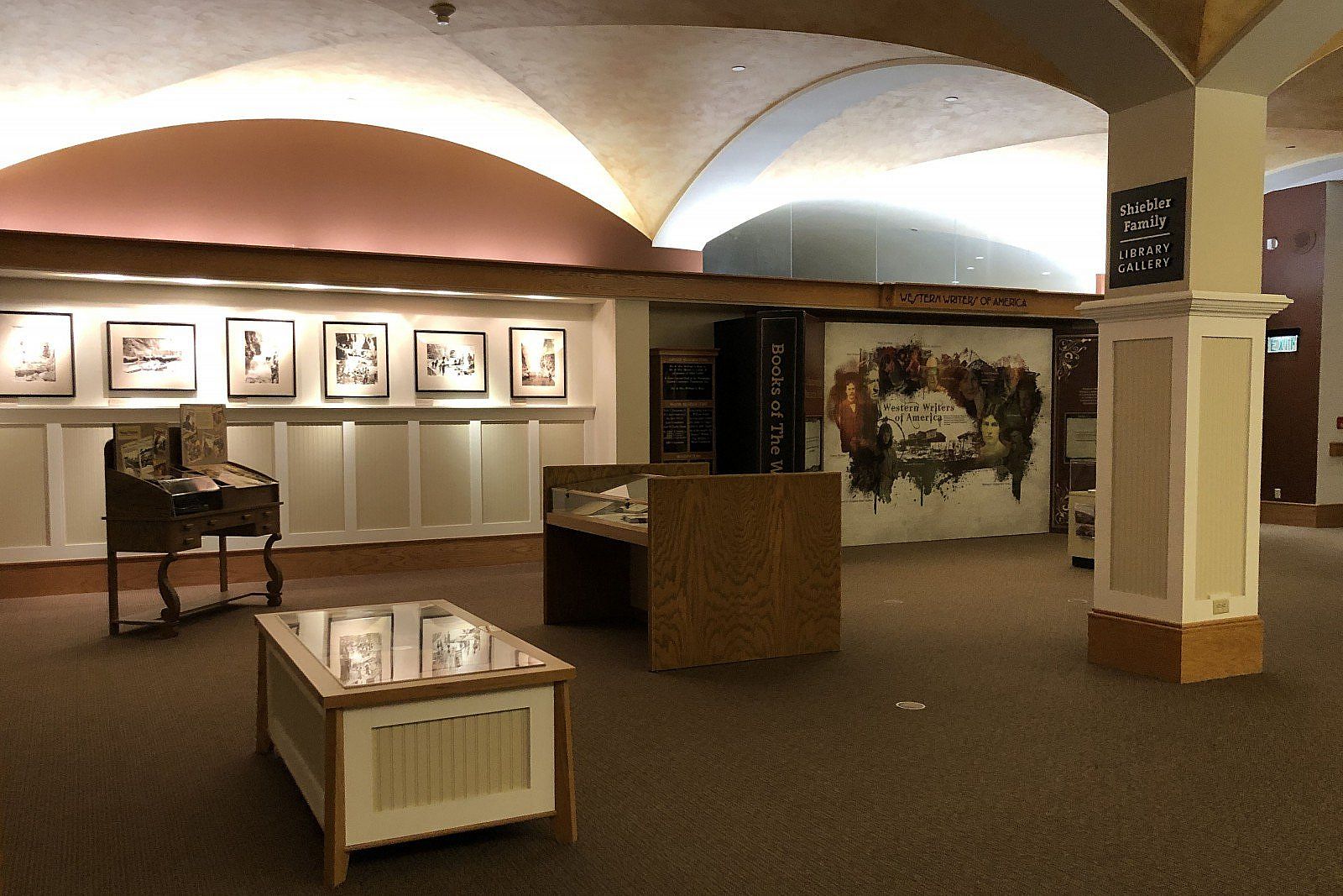 Western Writers of America display and the Shiebler Family Library Gallery, McCracken Research Library, Buffalo Bill Center of the West, Cody, Wyoming, USA. (BBCW-MRL04)