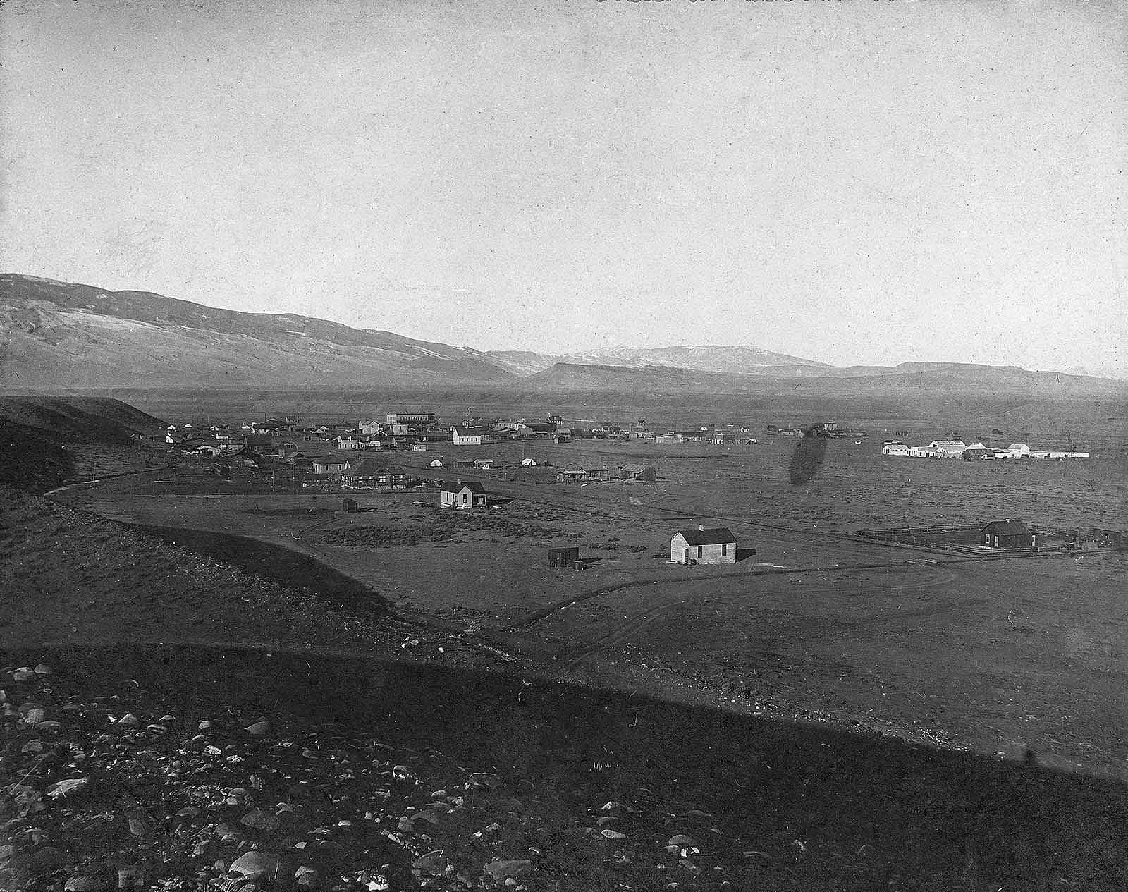 Early view of the town of Cody, Wyoming. MS 5 Cody Local History Collection, McCracken Research Library. P.5.1465
