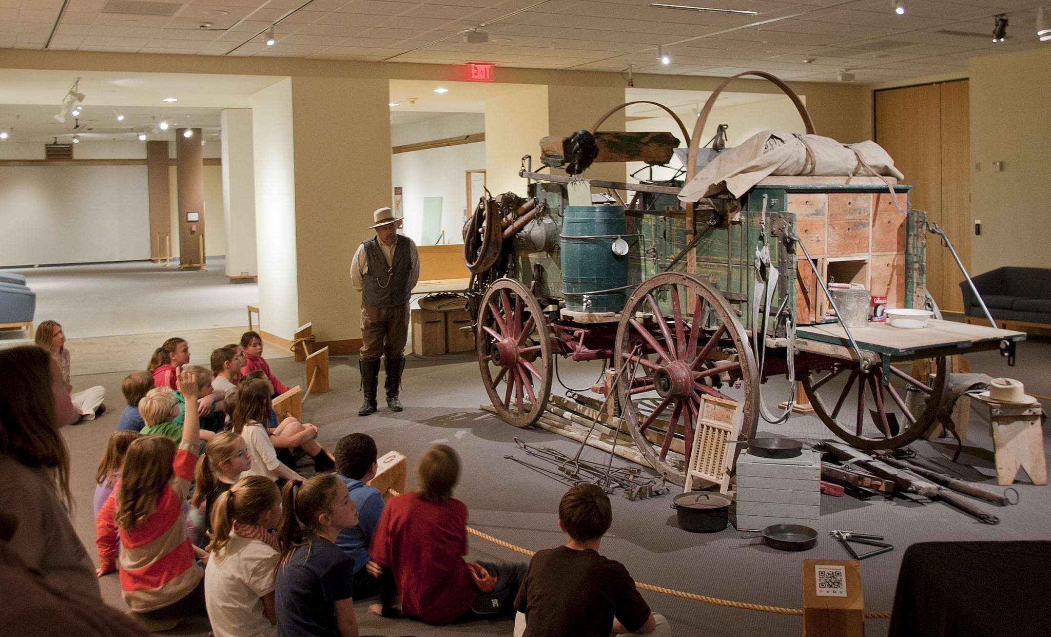 Bill Museum Adventure Ron