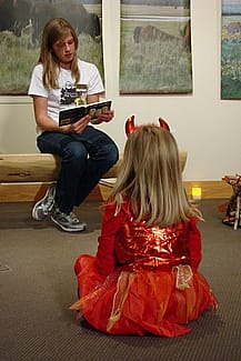 Gen reading "Owl Babies" to Miss Devil.