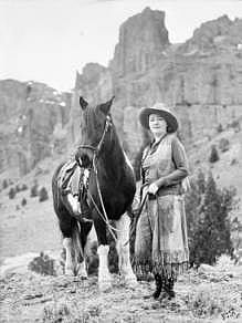 Olive Fell with horse at Four Bear Ranch,1934. MS 89 Jack Richard Photograph Collection, McCracken Research Library. P.89.100.15954.01-N