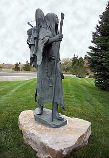 Sculpture Guide: Bird Woman (Sacagawea) by R.V. Greeves. 10.05