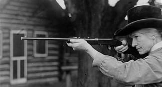 Annie Oakley on Long Island, New York, 1922. Gift of Dorothy Stone Collins. MS 6 William F. Cody Collection, McCracken Research Library. P.6.415 (detail)