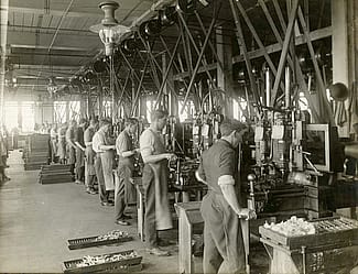 Working the drill presses, Winchester plant, 1912. MS 20 Winchester Repeating Arms Company Collection, McCracken Research Library. P.20.2994
