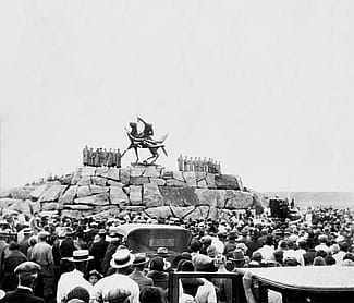 The unveiling of Buffalo Bill-The Scout, July 4, 1924. Mary Jester Allen Collection. P.41.503