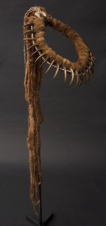 Bear claw necklace, Paul Dyck Plains Indian Buffalo Culture Collection. NA.203.1585