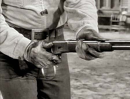 Winchester 1892, Chuck Connors, Lucas McCain