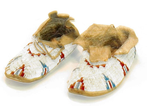 Moccasins, Paul Dyck Plains Indian Buffalo Culture Collection