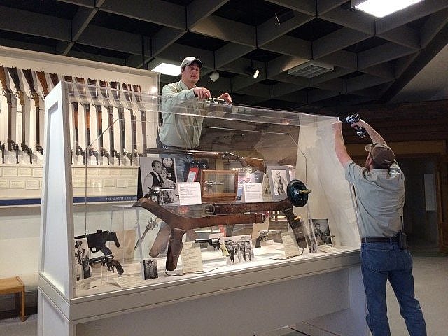 Assembling Plexiglass