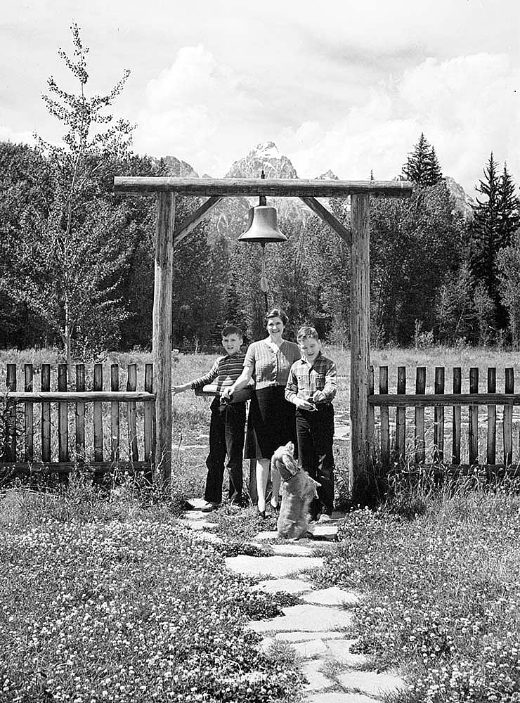Even as youngsters, the Simpson brothers had an association with Buffalo Bill and with the Center of the West. Pete Simpson (L) with mother Lorna and brother Al, undated. Church of the Transfiguration, Moose, Wyoming. MS 89 Jack Richard Photograph Collection. PN.89.107.21020.02.6