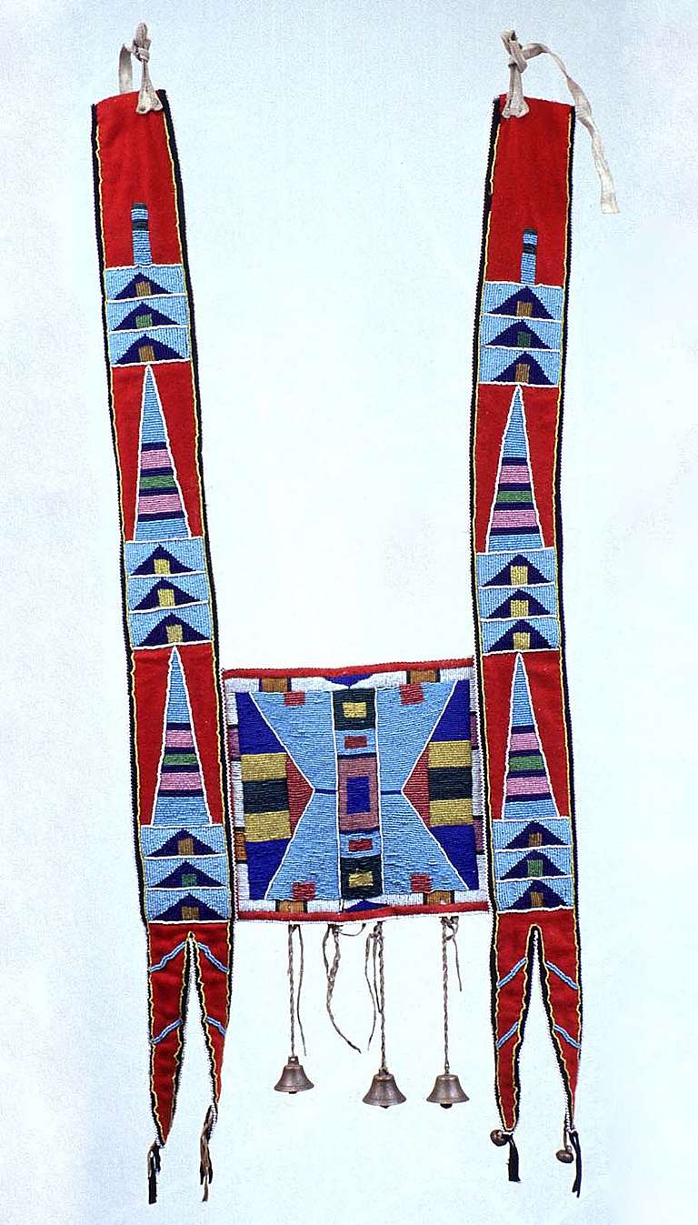 Artist once known, Apsáalooke, martingale, ca. 1890. NA.403.16