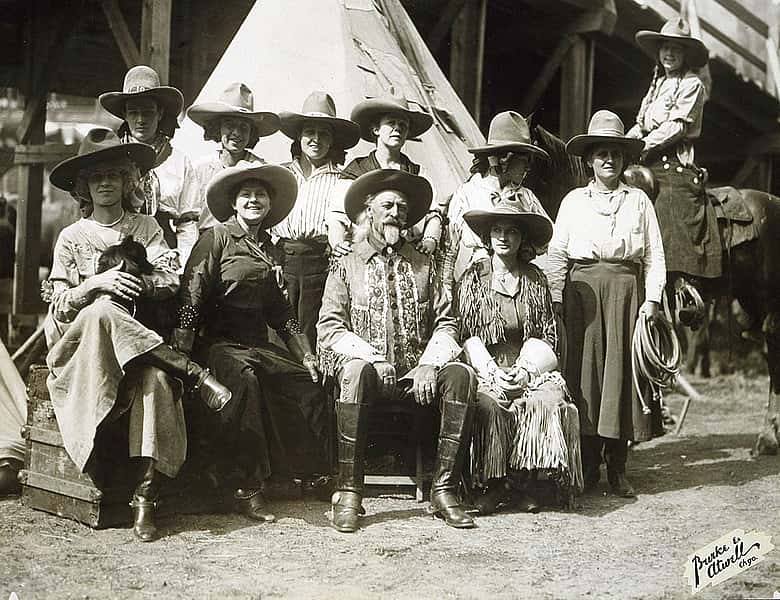 Did the ladies of the Wild West seek Buffalo Bill's beauty secrets, too? Burke & Atwell, Chicago, ca. 1916. MS 6 William F. Cody Collection. P.69.790