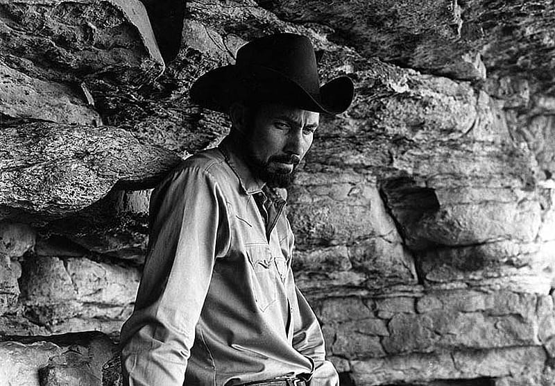 Bob Edgar. James Bama photo. P.243.00300