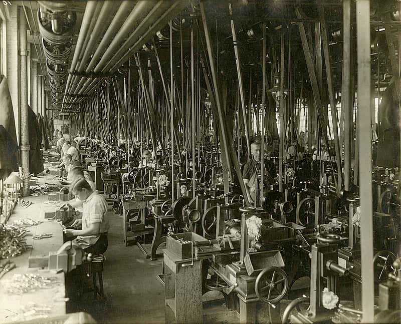 Industrial firearms factory run with leather belts. MS 20 Winchester Repeating Arms Company Collection, McCracken Research Library. P.20.2992.1.0