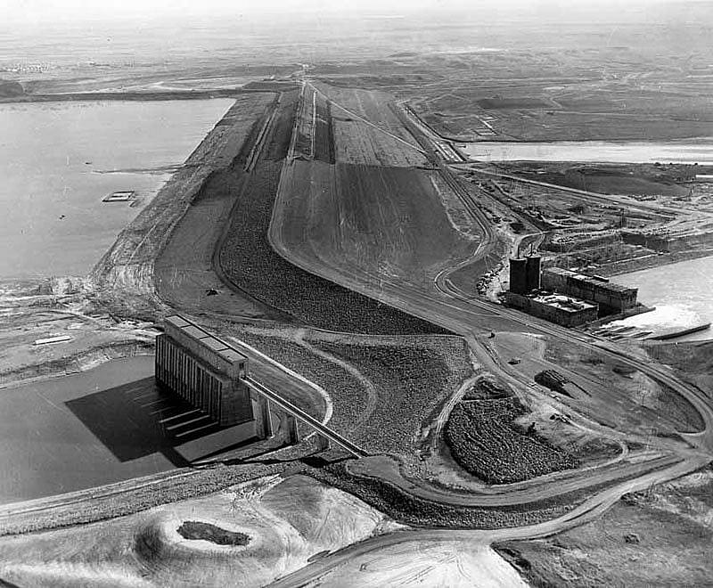 Aerial view of Garrison Dam Project, ca. 1950-1959. Image courtesy of Institute for Regional Studies, North Dakota State University, Fargo. Folio 69.1.1