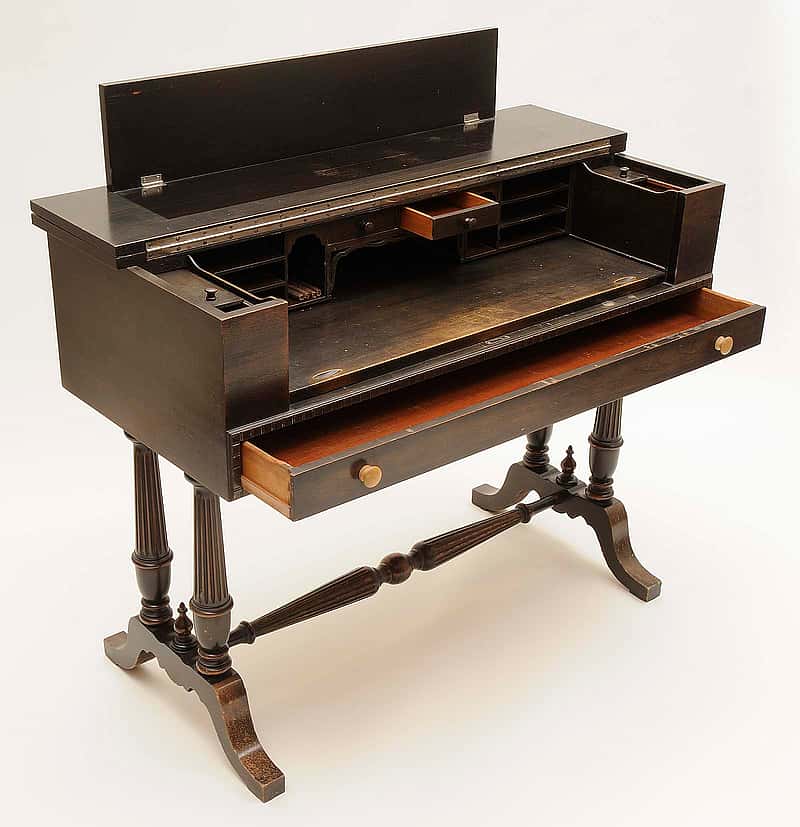 Nate Salsbury's traveling desk, mahogany, ca. 1898-1905. 1.69.1788
