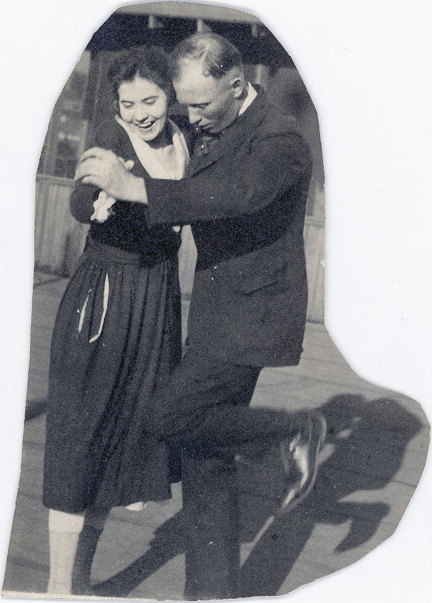 Man and Woman Dancing. MS322 John Wallace Crawford Collection. PN.322.1012