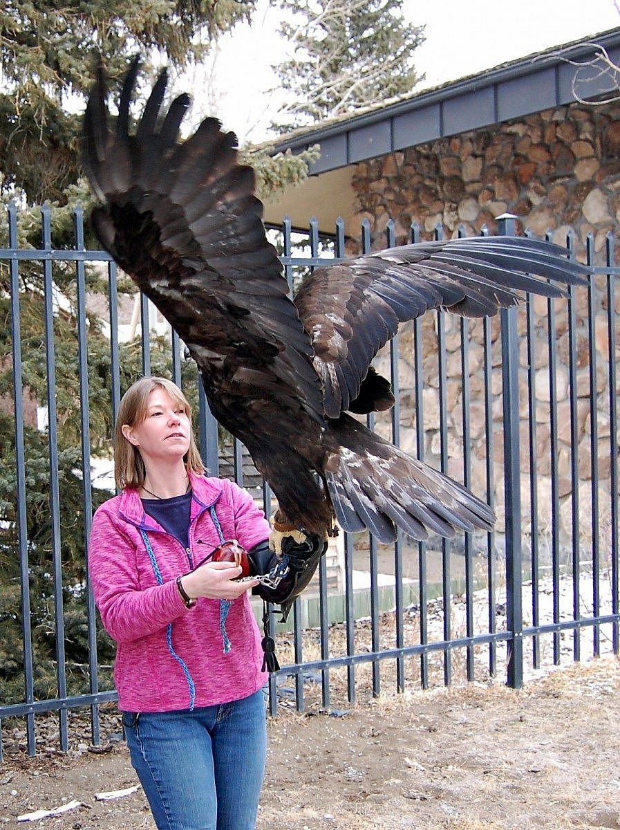 Melissa working with Kateri. Photo by volunteer Sami Bray.