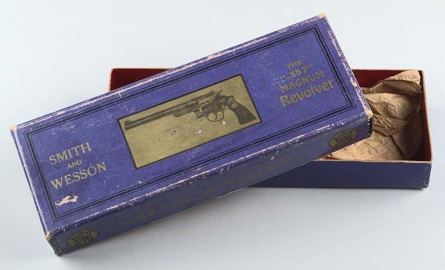 Smith & Wesson .357 Magnum Revolver box. 1.69.2793.2