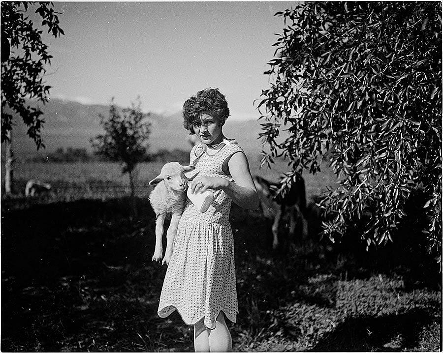 Charles Belden (1887-1966). Girl with lamb. Black and white photograph. Gift of Mr. and Mrs. Charles Belden. MS 67 Charles Belden Collection. PN.67.544