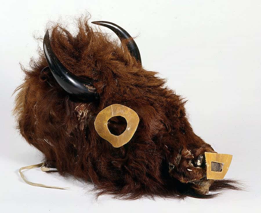 Buffalo mask. Numakiki (Mandan), North Dakota, ca. 1860. Buffalo hide, horns, rawhide, wood. Chandler-Pohrt Collection. NA.203.359