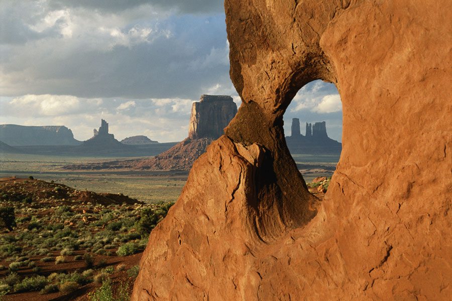 Monument Valley, Utah, 2001. Bruce Dale/National Geographic Stock