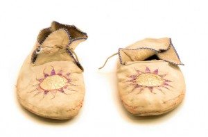 Mandan Hidatsa moccasins. NA.202.1376