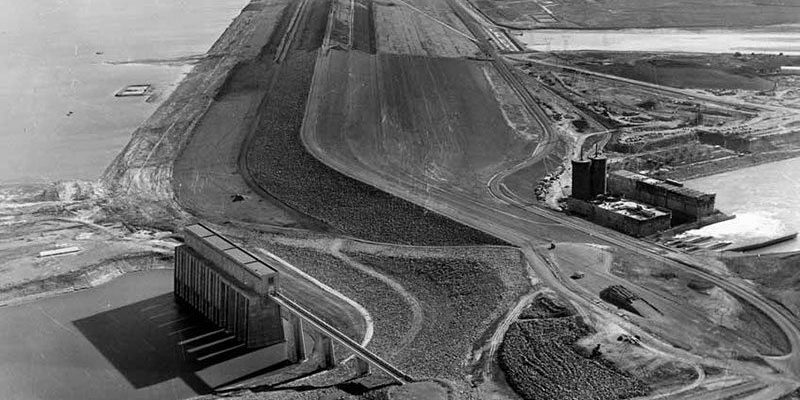 Aerial view of Garrison Dam Project, ca. 1950 – 1959. Image courtesy of Institute for Regional Studies, North Dakota State University, Fargo. Folio 69.1.1
