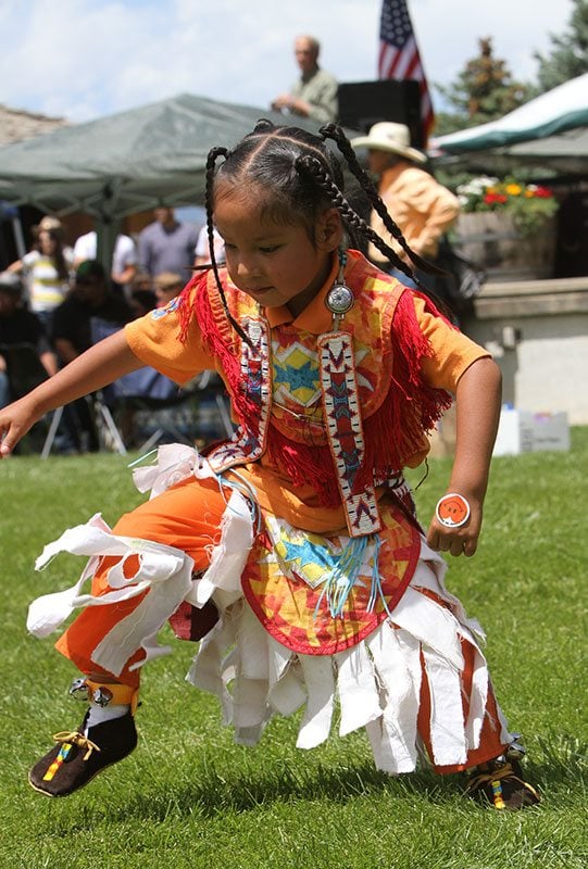 powwow dancing