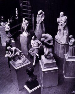 Gertrude Vanderbilt Whitney, shown here in her New York studio in this undated photograph, was the Buffalo Bill Memorial Association’s choice to create a monument to their namesake. Mary Jester Allen Collection. P.69.1316