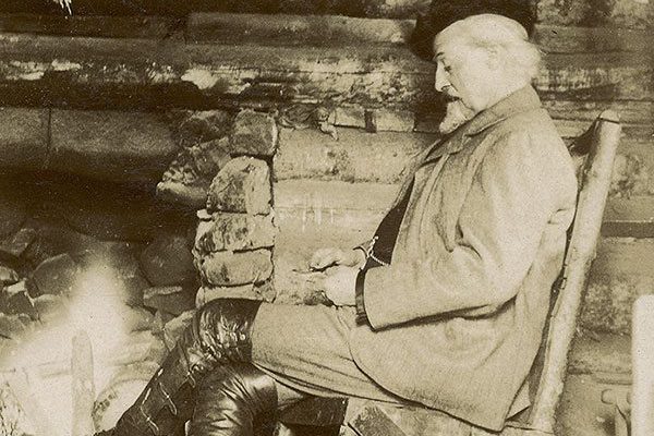 Bacon captured Buffalo Bill in a rare moment of repose in front of the fire at the TE Ranch. Photograph by Irving R. Bacon. MS 6 William F. Cody Collection. P.6.546.58B
