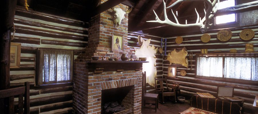 Absarokee Hut interior.