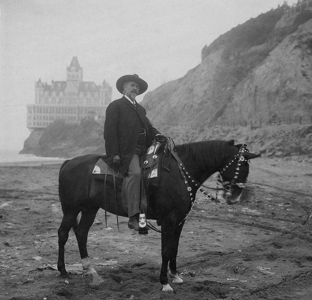 Buffalo Bill on horseback near Cliff House in San Francisco, ca. 1902. MS 6 William F. Cody Collection, McCracken Research Library. P.69.741