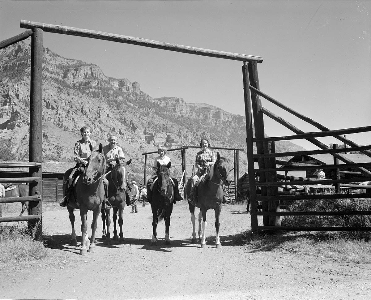 Guests on horseback at Valley Ranch, August 4, 1964. MS 89 Jack Richard Photograph Collection, McCracken Research Library. P.89.37.8200.04